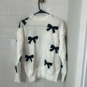 NWOT Bow Sweater